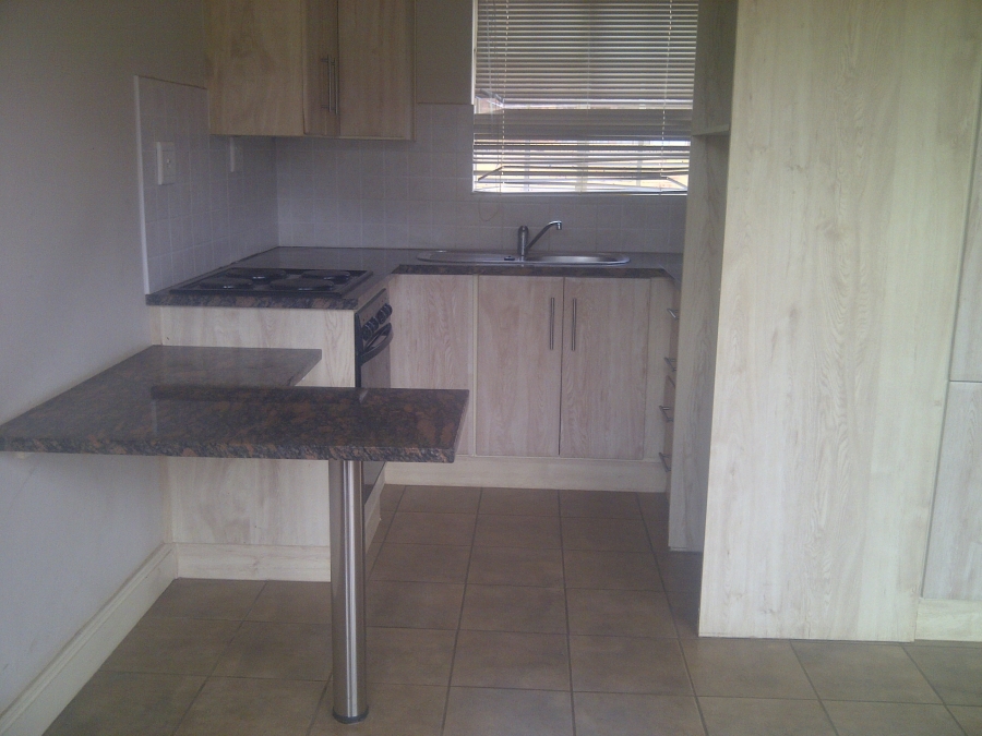 To Let 1 Bedroom Property for Rent in Dassie Rand North West